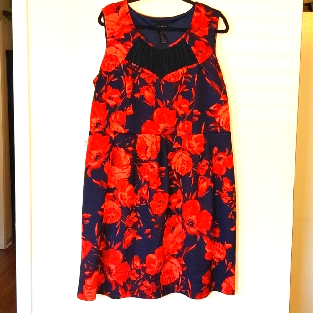 Sexy but classy blue and red floral dress!!